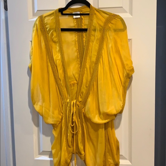 Top - Picture 1 of 1